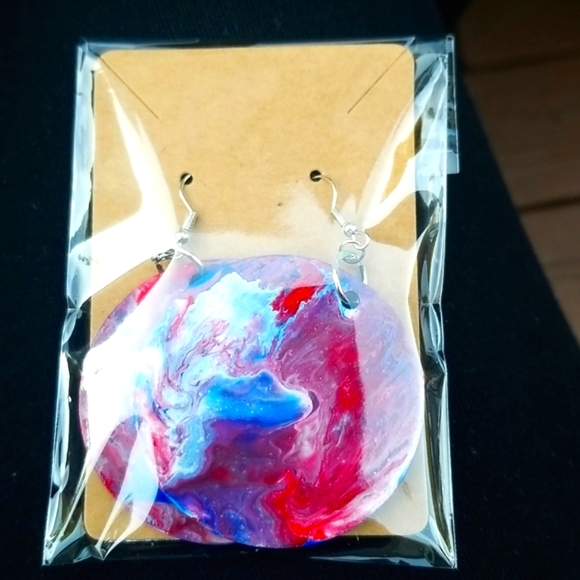 Handmade wood acrylic poured earrings - Picture 4 of 4